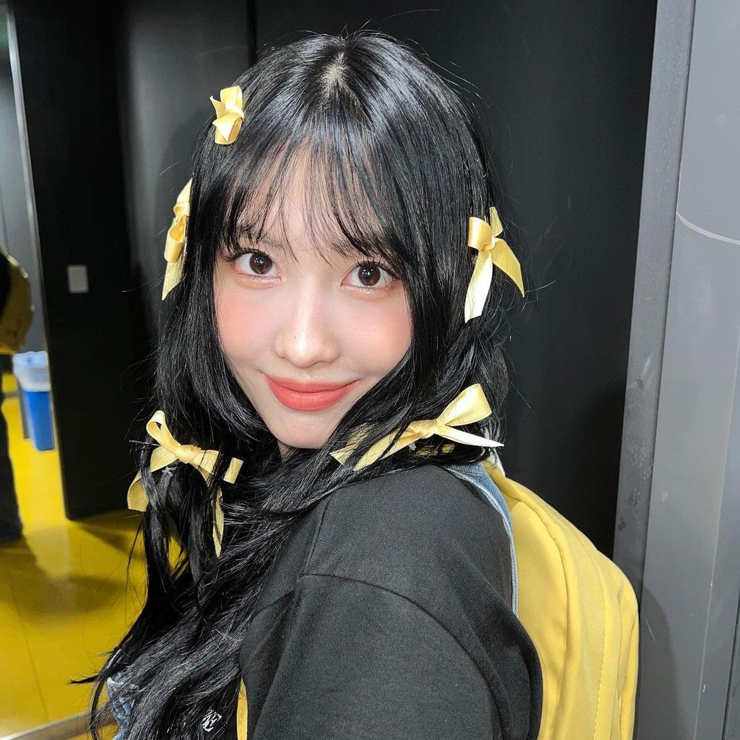 Momo (TWICE)的幕後花絮