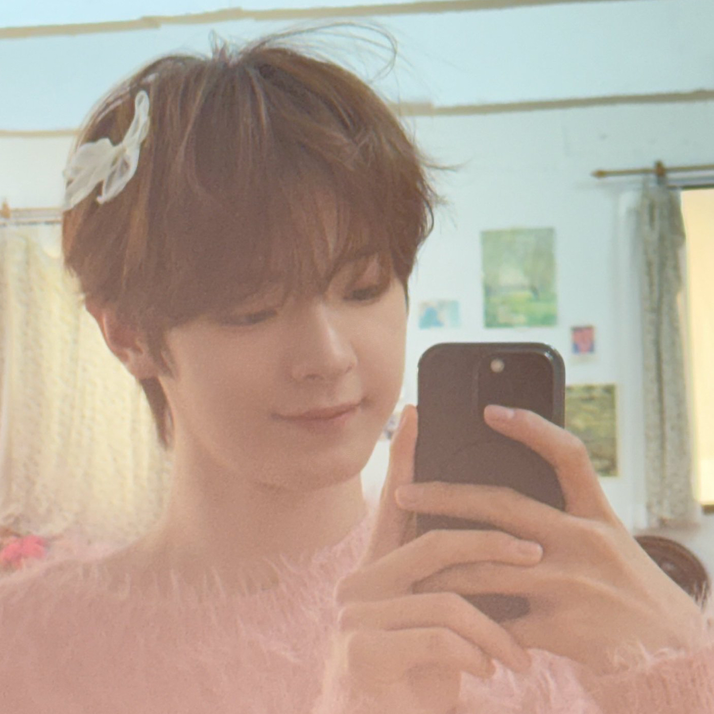 A moment captured by Kang Woojin's fan