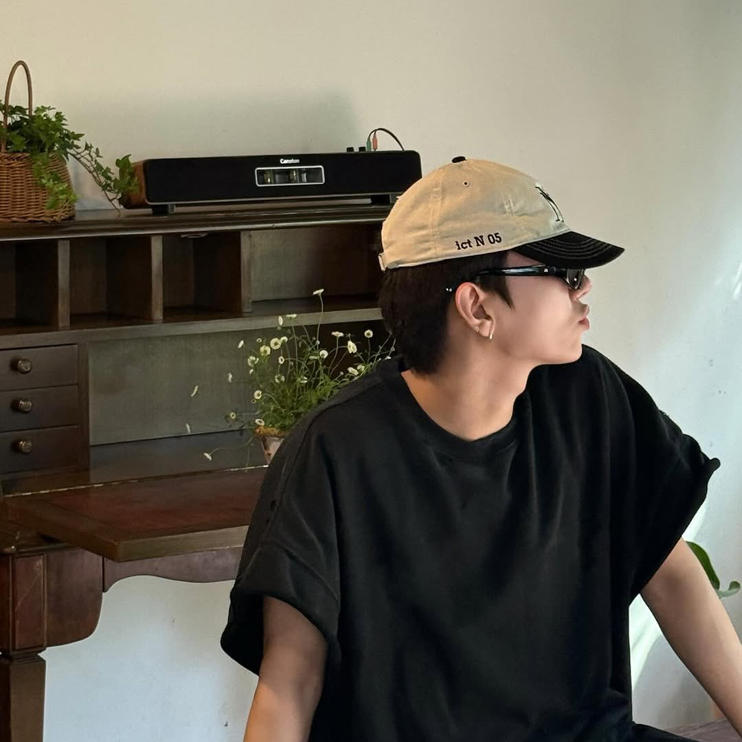 A moment captured by Joshua (SEVENTEEN)'s fan