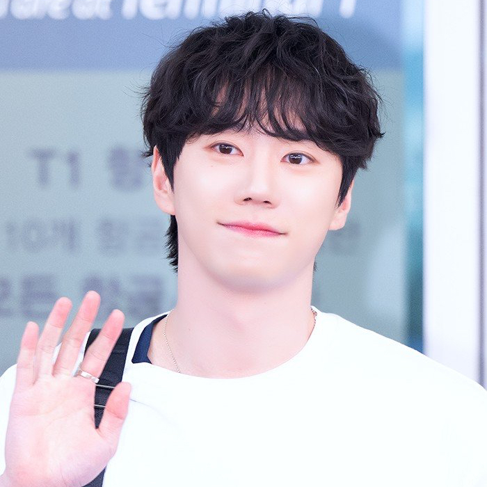 Recent activity shot of Lee Junyoung