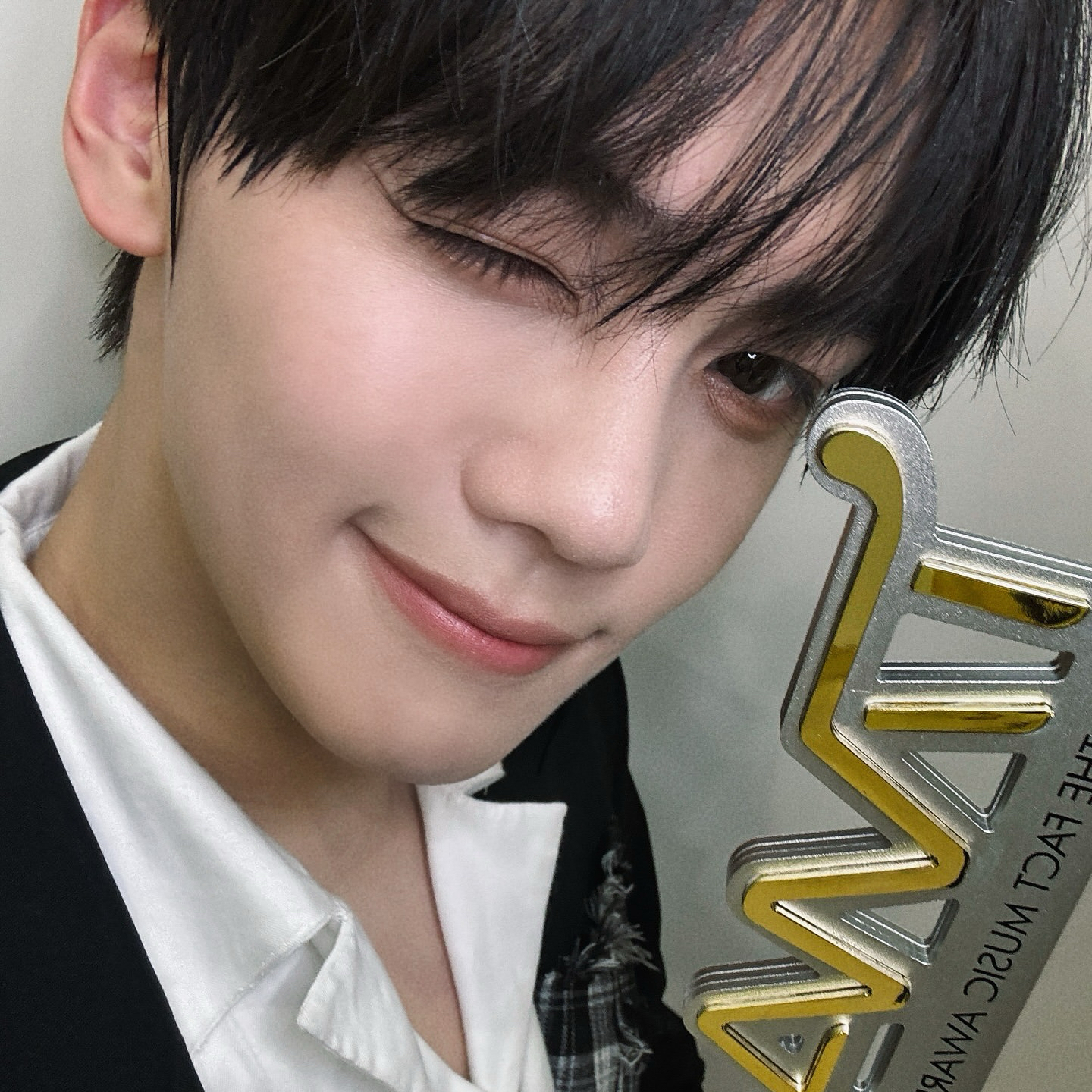 A moment captured by Kim Gyuvin (ZEROBASEONE)'s fan
