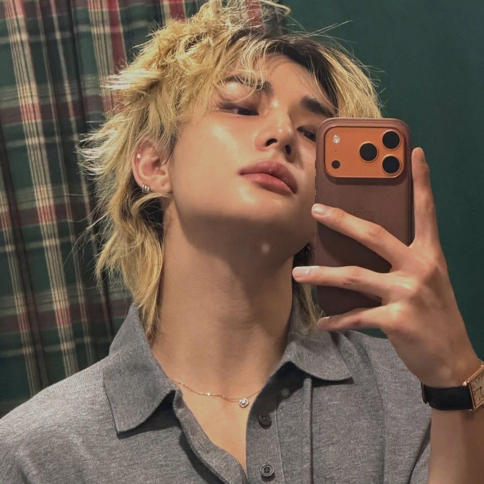 A moment captured by Hyunjin (Stray Kids)'s fan