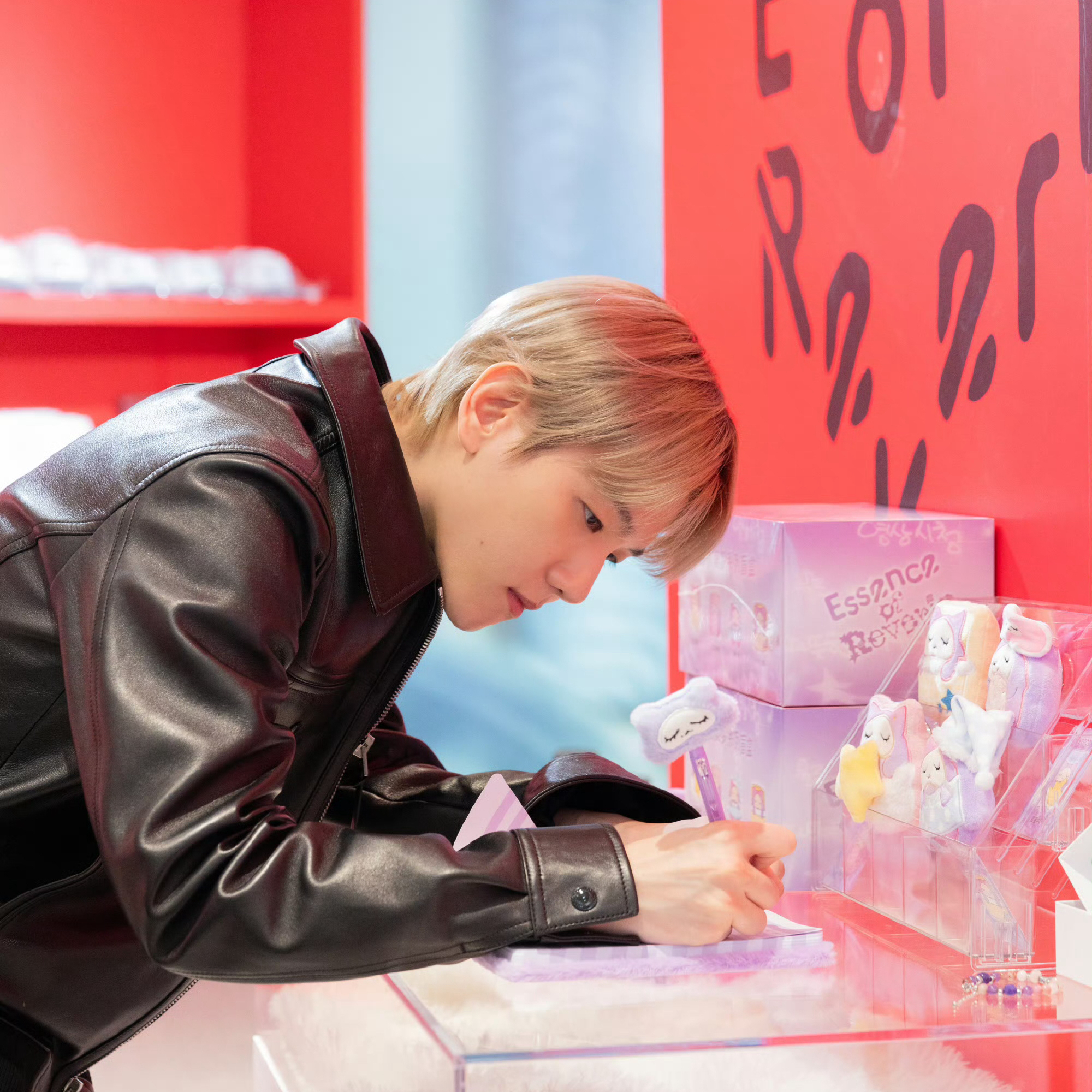 Latest photo of Baekhyun (EXO)