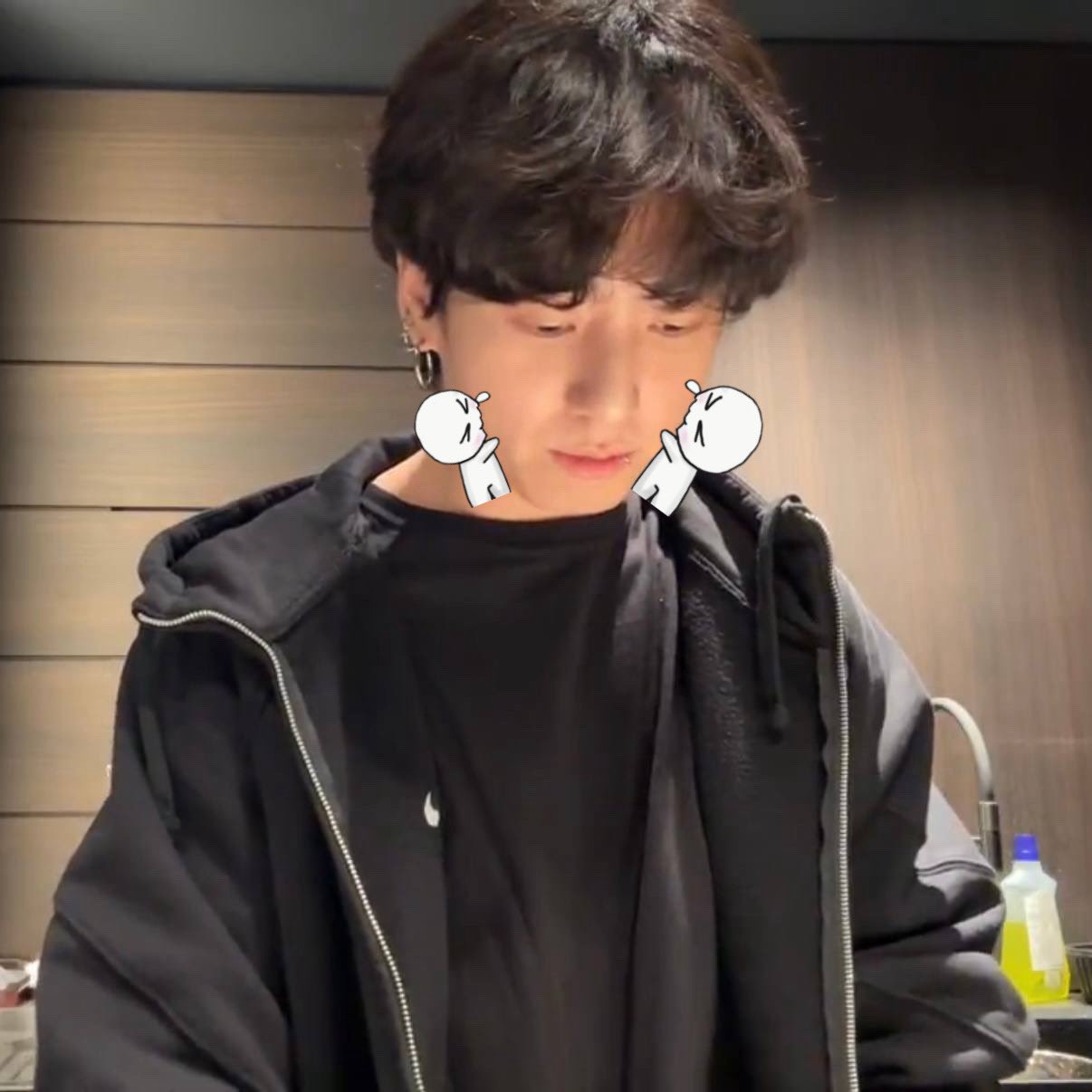 Latest photo of Jungkook (BTS)