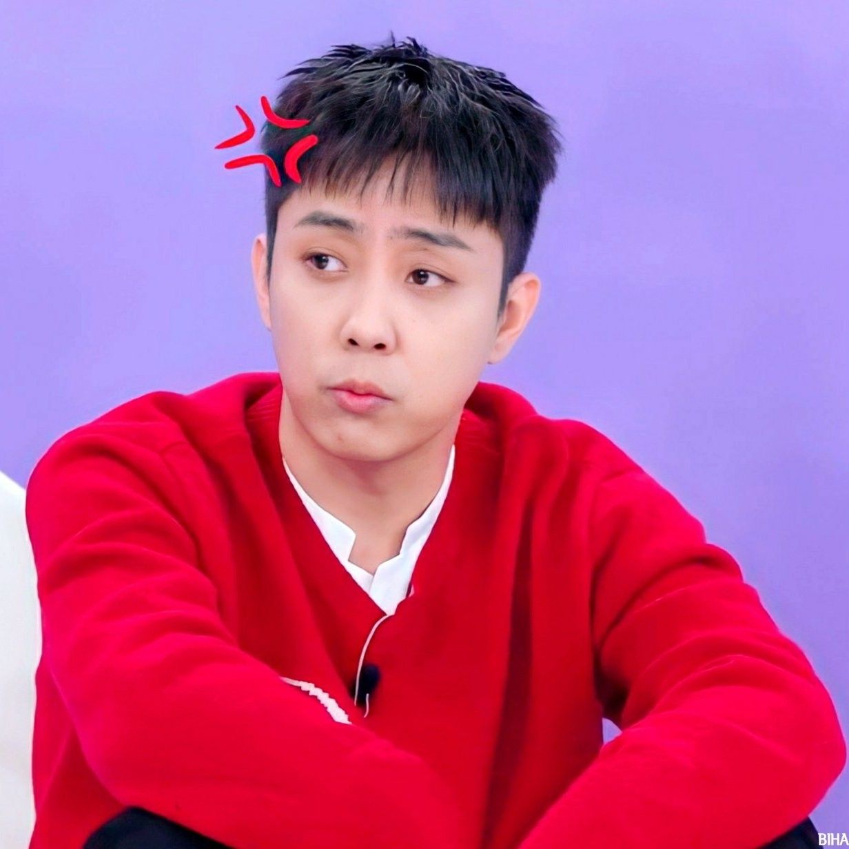 A moment captured by Eun Jiwon (SECHSKIES)'s fan