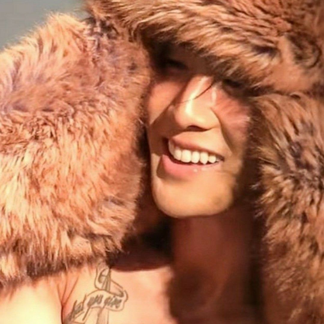 Behind-the-scenes cut of Baekho