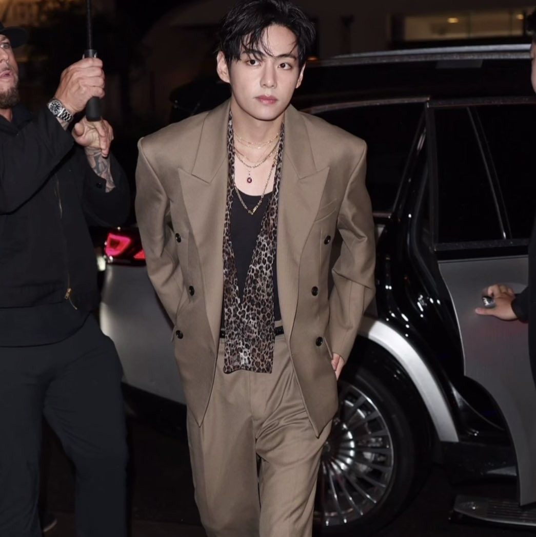 Foto terbaru V (BTS)