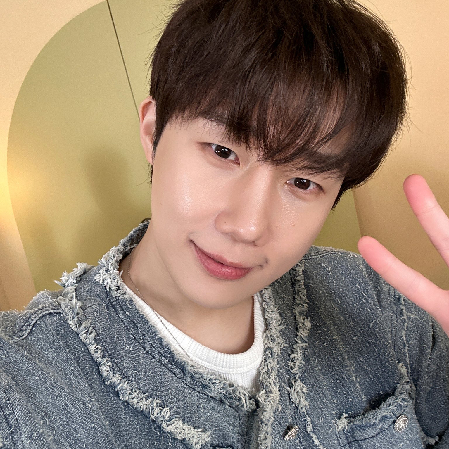 Recent activity shot of Sungkyu (INFINITE)