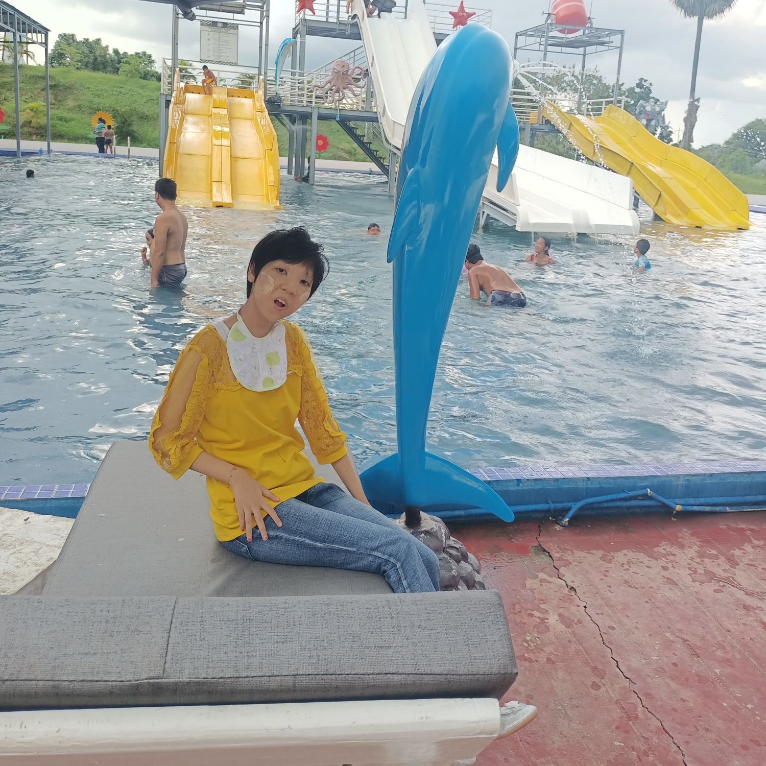 Latest photo of Hong (LYKN)
