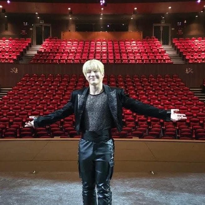 A moment captured by Jinjin (ASTRO)'s fan