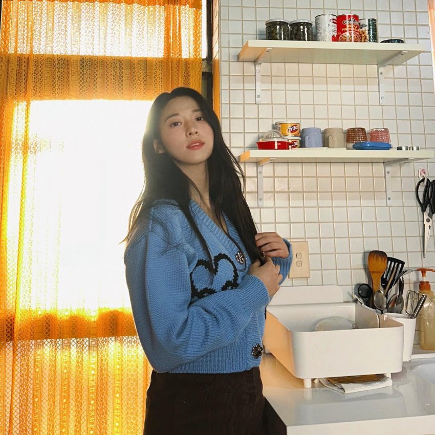 Behind-the-scenes cut of Seolhyun (AOA)