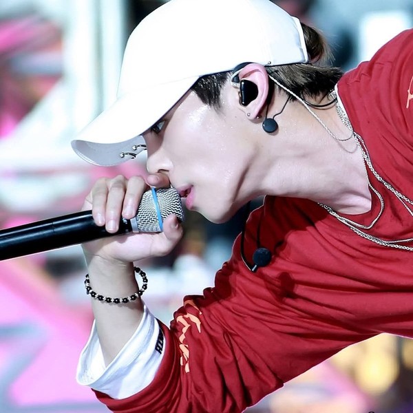 Shining profile picture of Jonghyun (SHINee) on today's Choeaedol