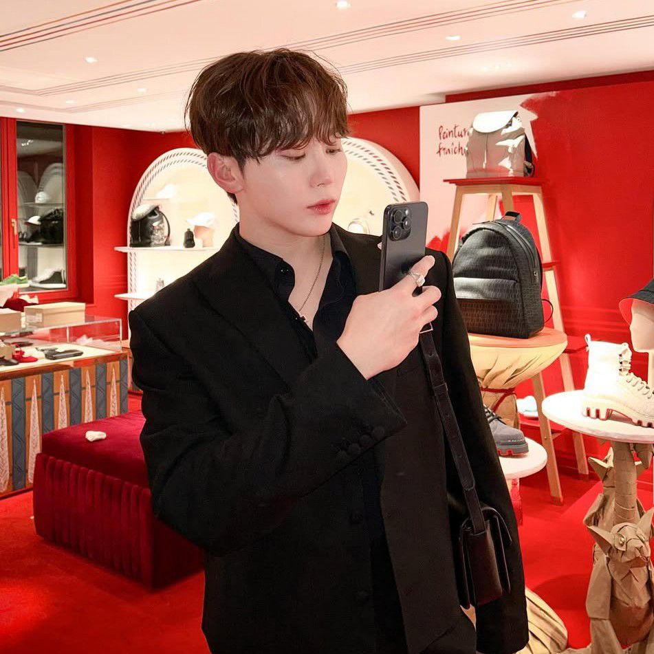 Latest photo of Seungkwan (SEVENTEEN)
