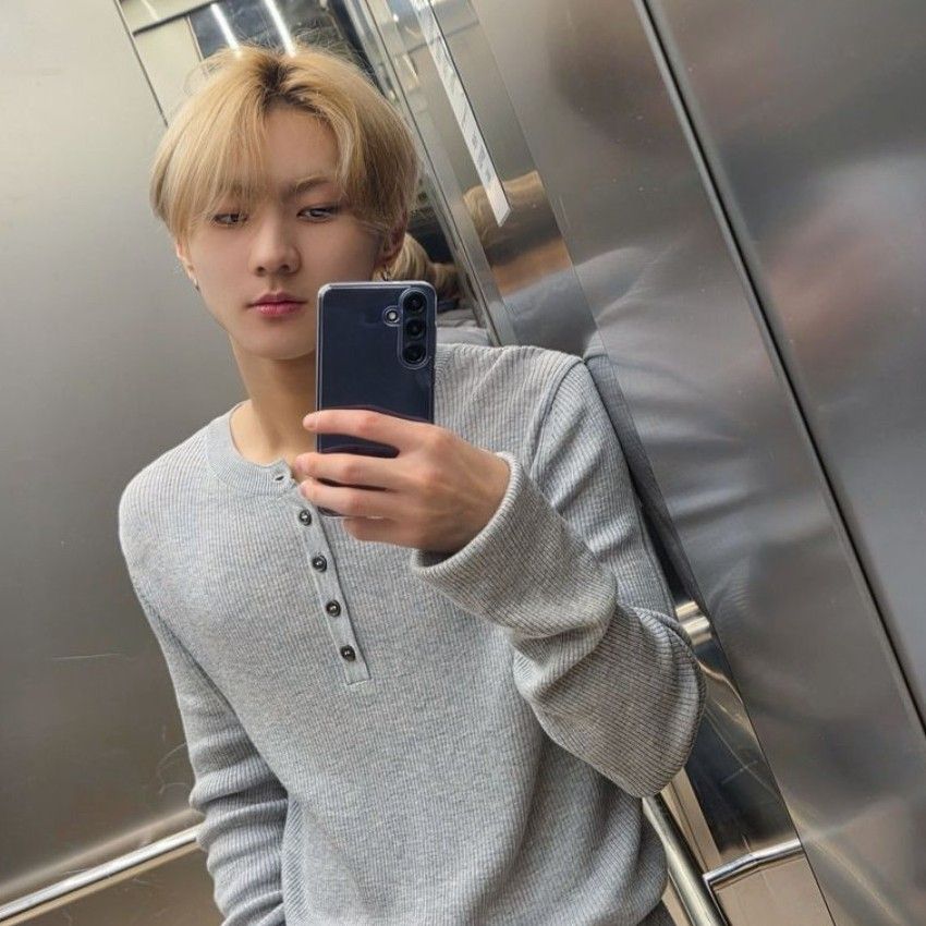 Recent activity shot of Jungwon (ENHYPEN)