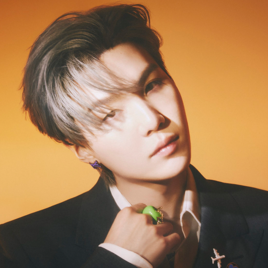 Potret di balik layar SUGA (BTS)