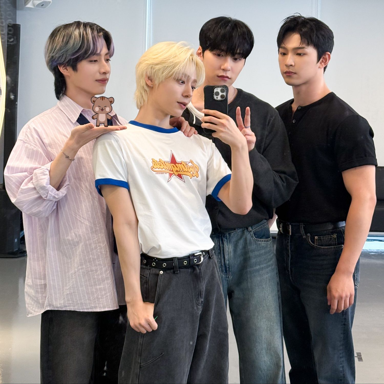 Recent activity shot of LEE DO (ONEUS)