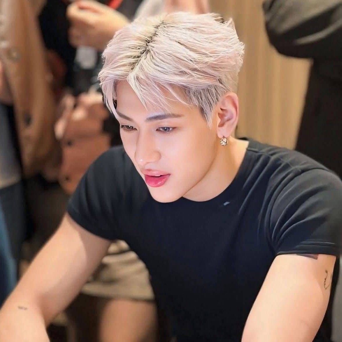 Latest photo of Bambam (GOT7)