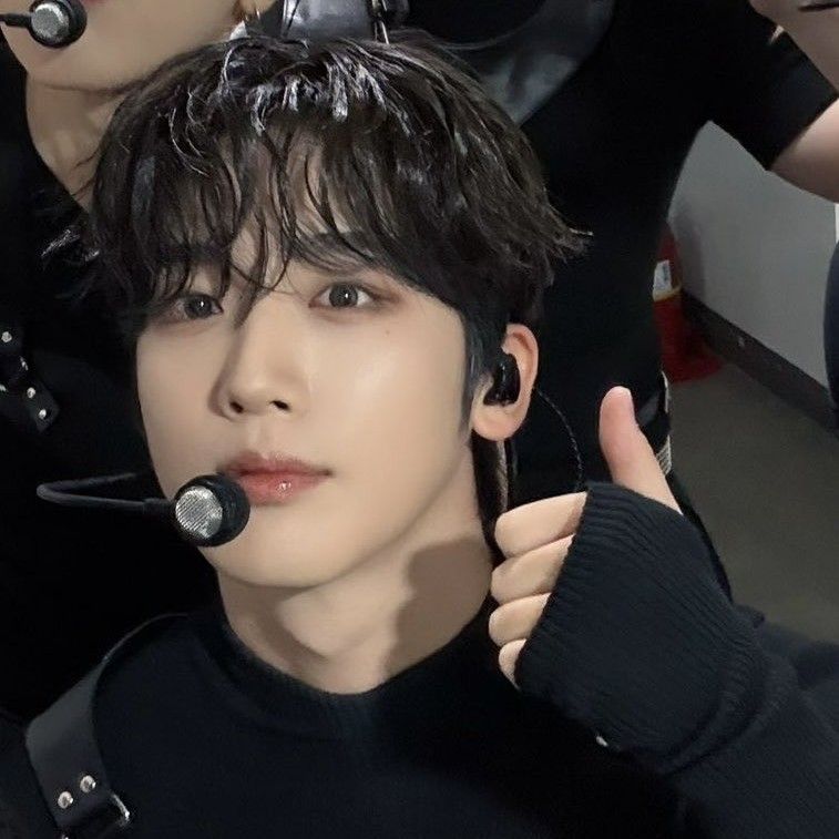 キム・ヨハン (WEi)の最近の活動写真