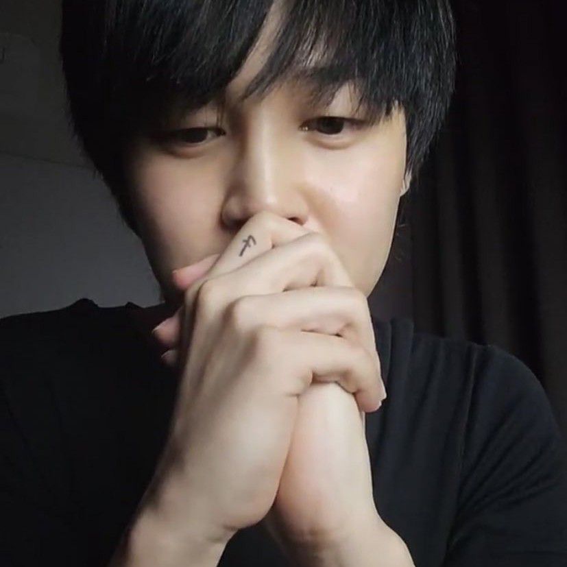 A moment captured by Jimin (BTS)'s fan