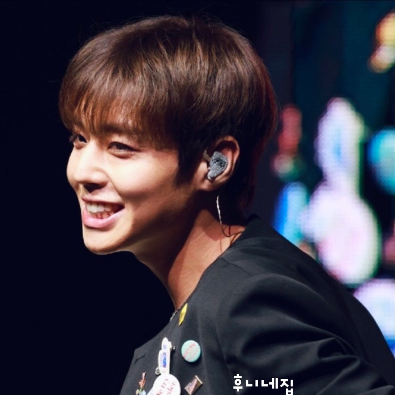 Foto aktivitas terbaru Park Jihoon