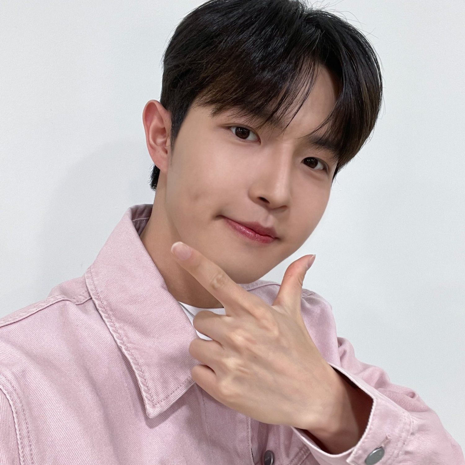 A moment captured by Kim Jaehwan's fan