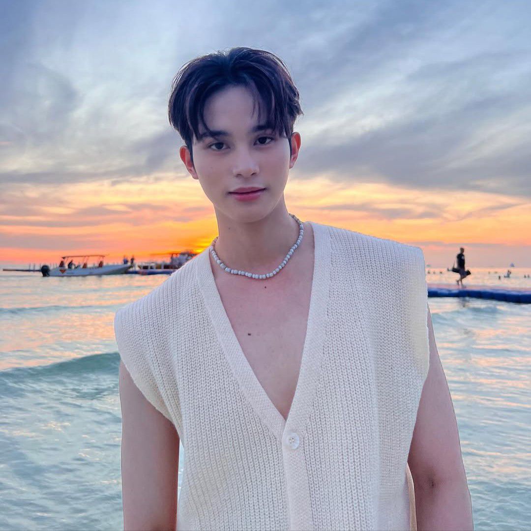 Foto aktivitas terbaru Winston (HORI7ON)