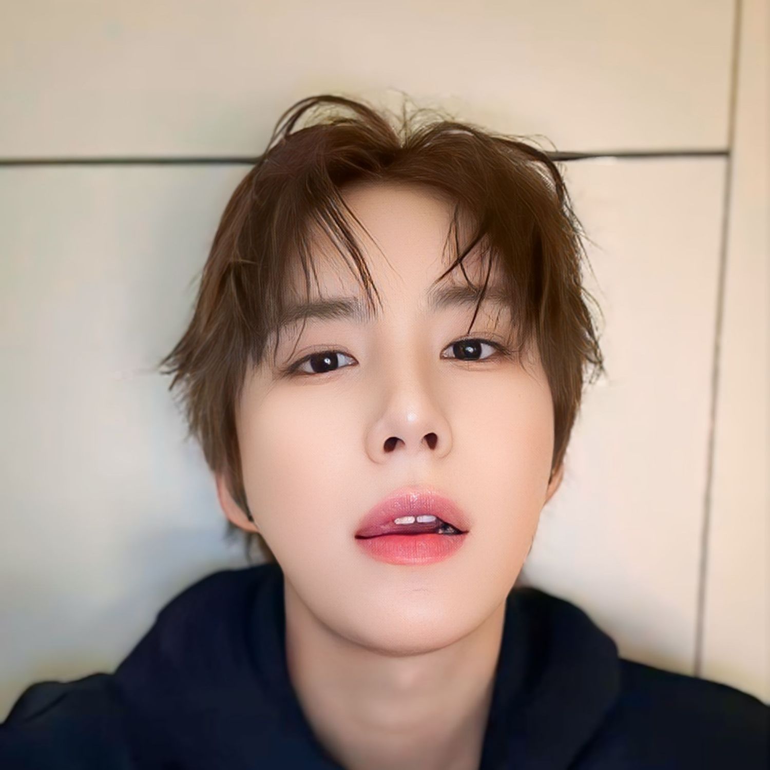 Latest photo of Wow (A.C.E)