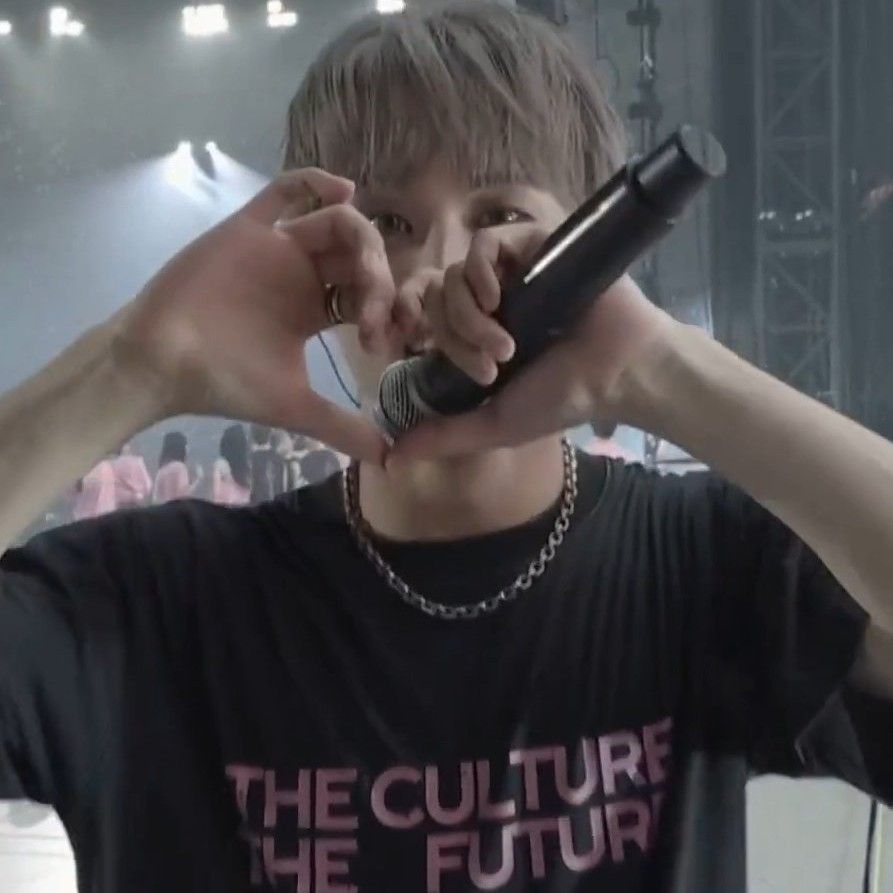 마크 (NCT 127, NCT DREAM)의 최신 사진