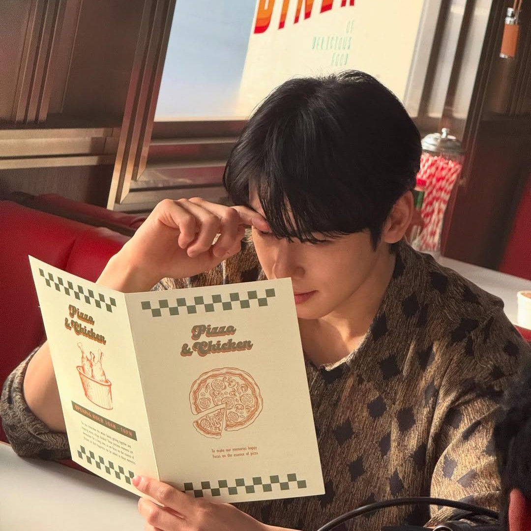 A moment captured by Eunwoo (ASTRO)'s fan