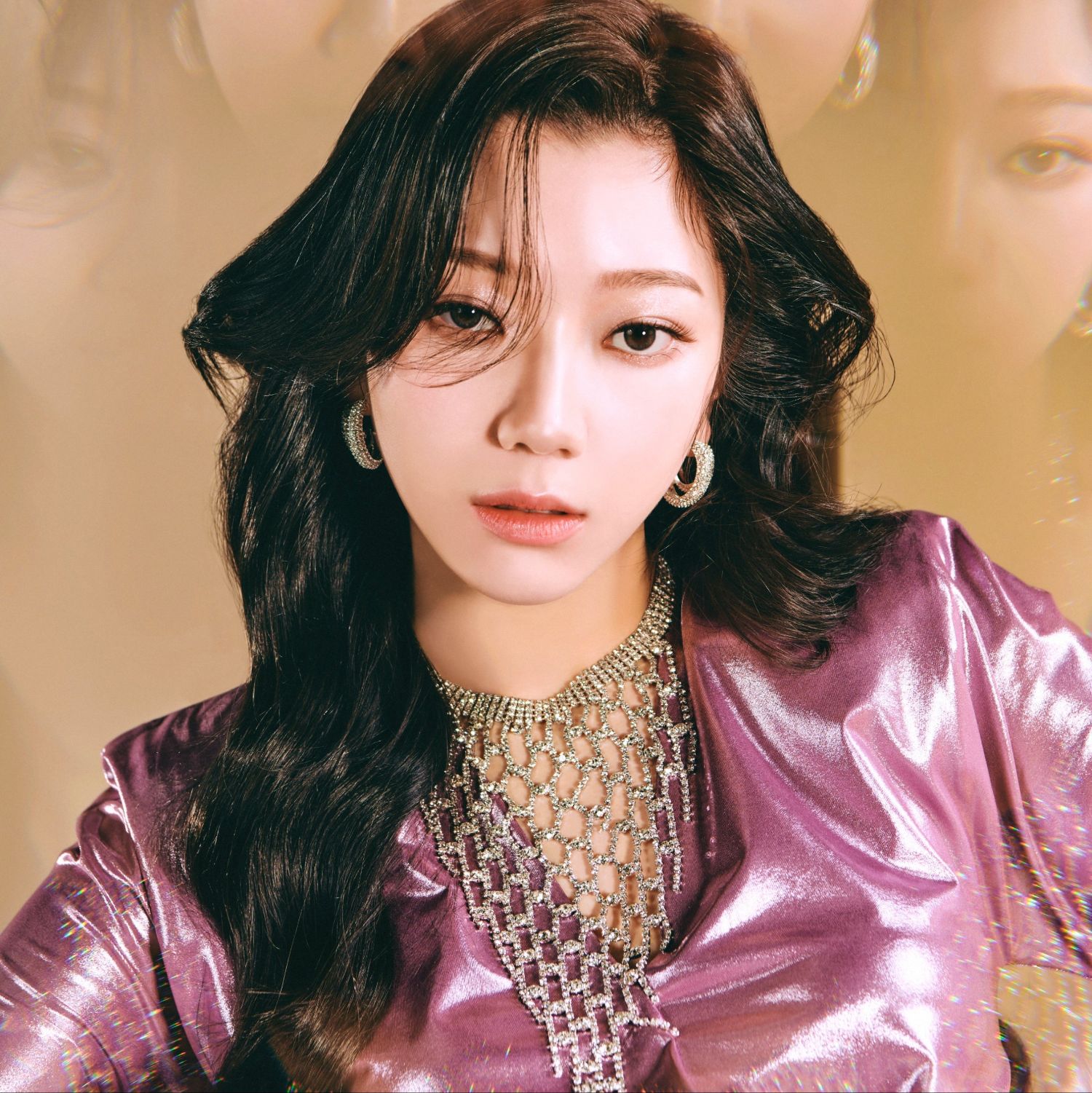 Behind-the-scenes cut of Sakaguchi Rino (IS:SUE)