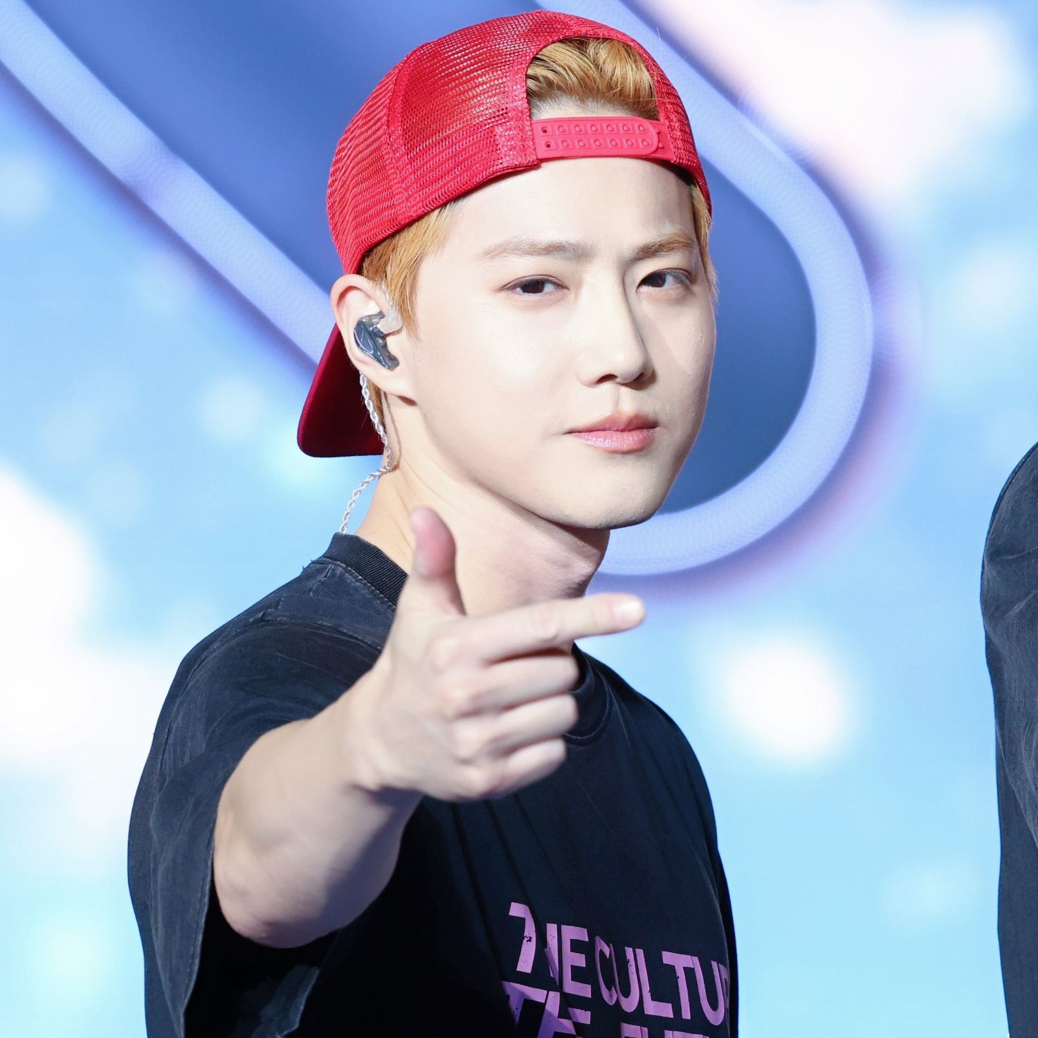 Latest photo of Suho (EXO)