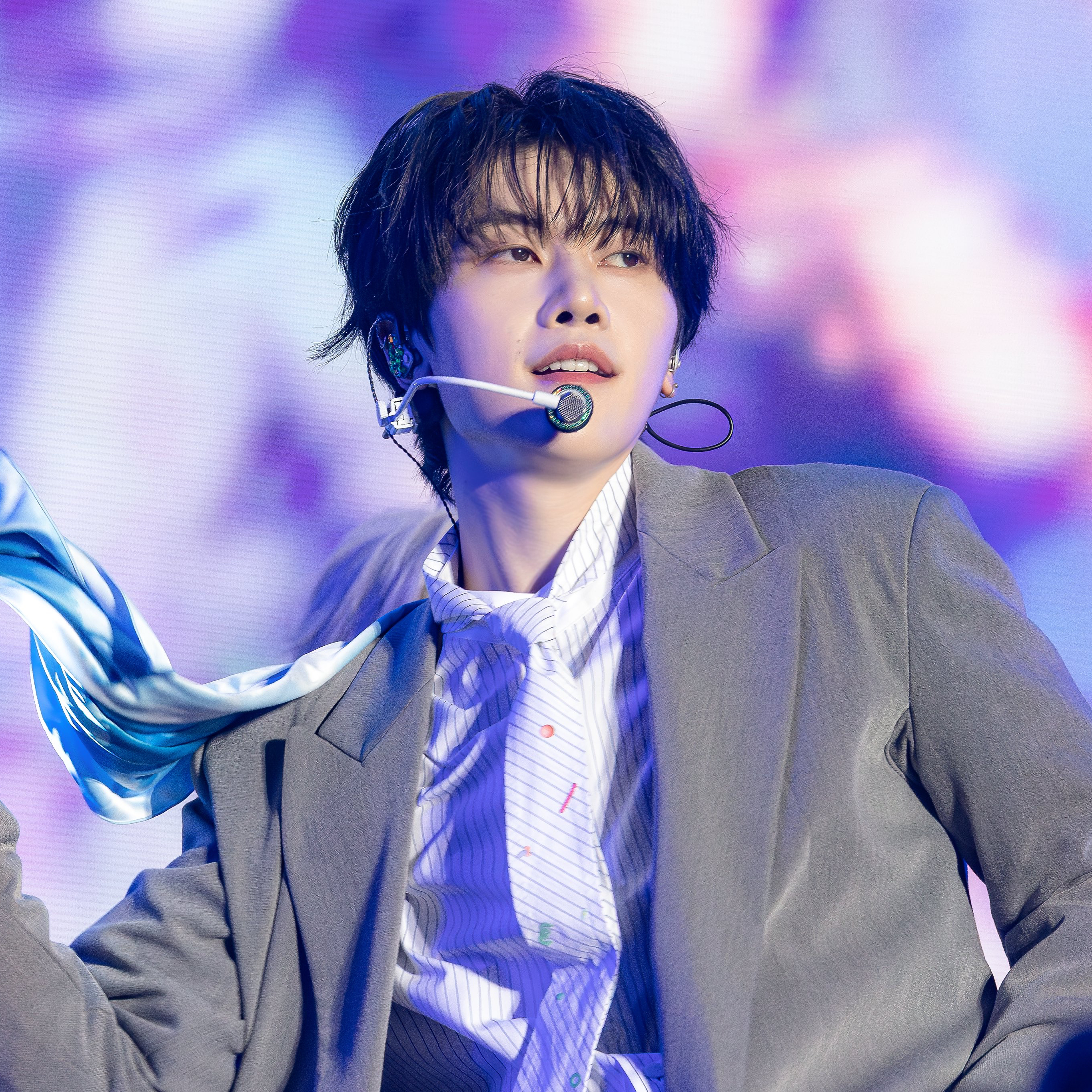 A moment captured by Seok Matthew (ZEROBASEONE)'s fan