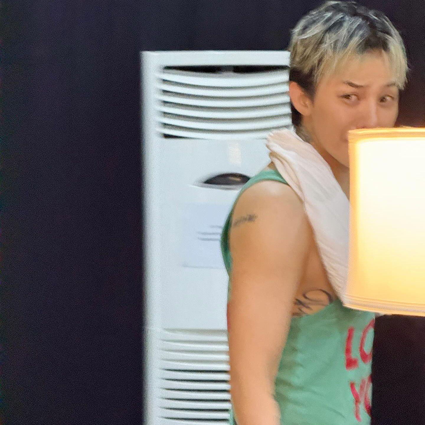 A moment captured by G-DRAGON (BIGBANG)'s fan