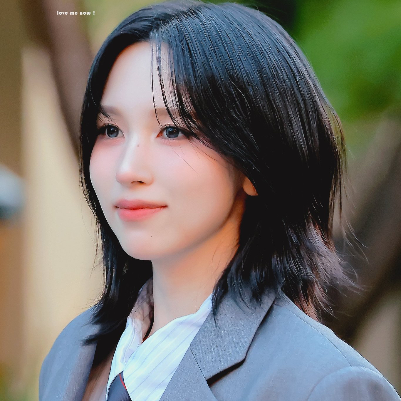Behind-the-scenes cut of Mina (TWICE)