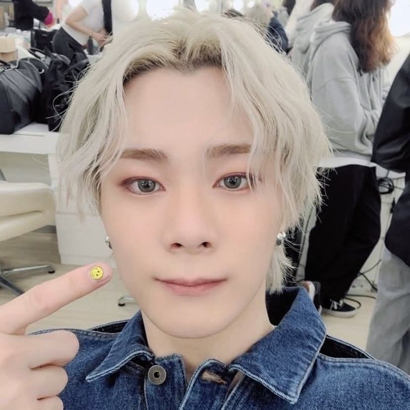 A moment captured by Moonbin (ASTRO)'s fan