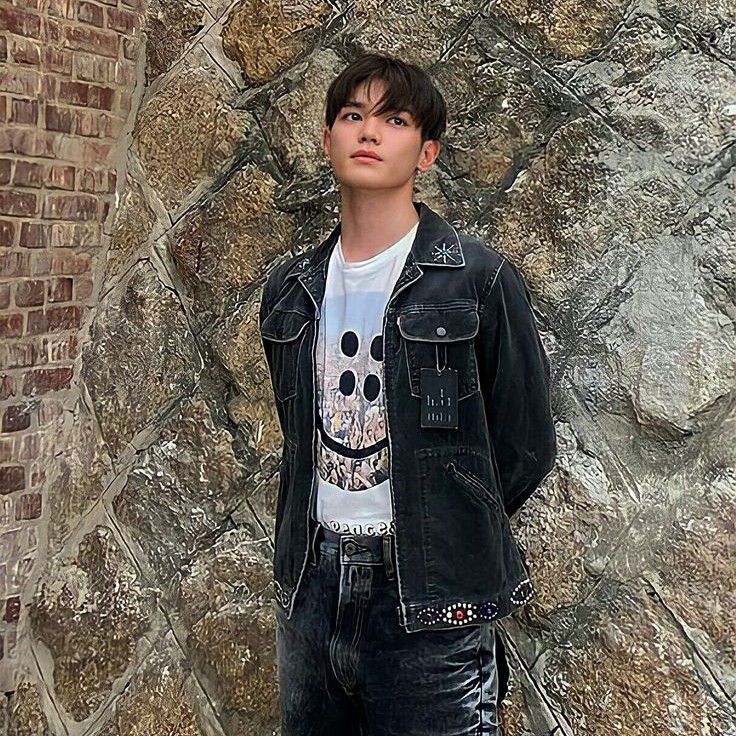 Behind-the-scenes cut of Taeyong (NCT 127)