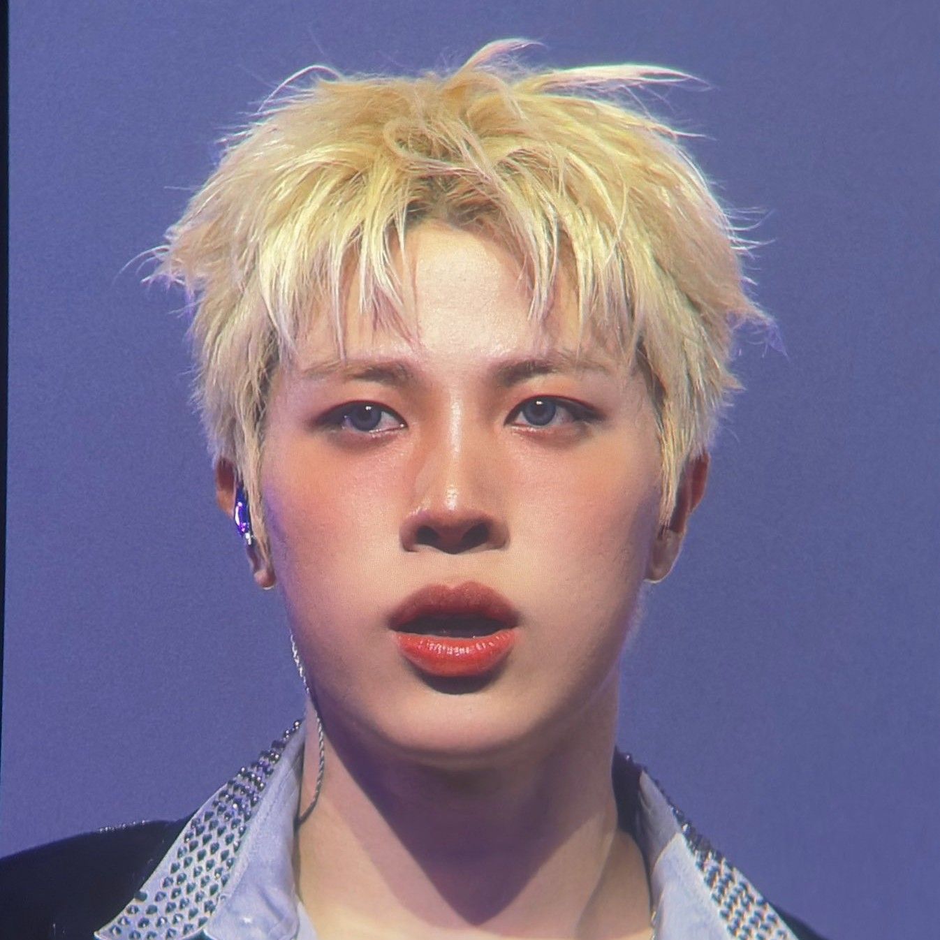 ソ・ジョンファン (TREASURE)の舞台裏ショット