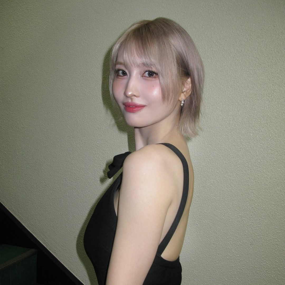 모모 (TWICE) 최근 활동샷