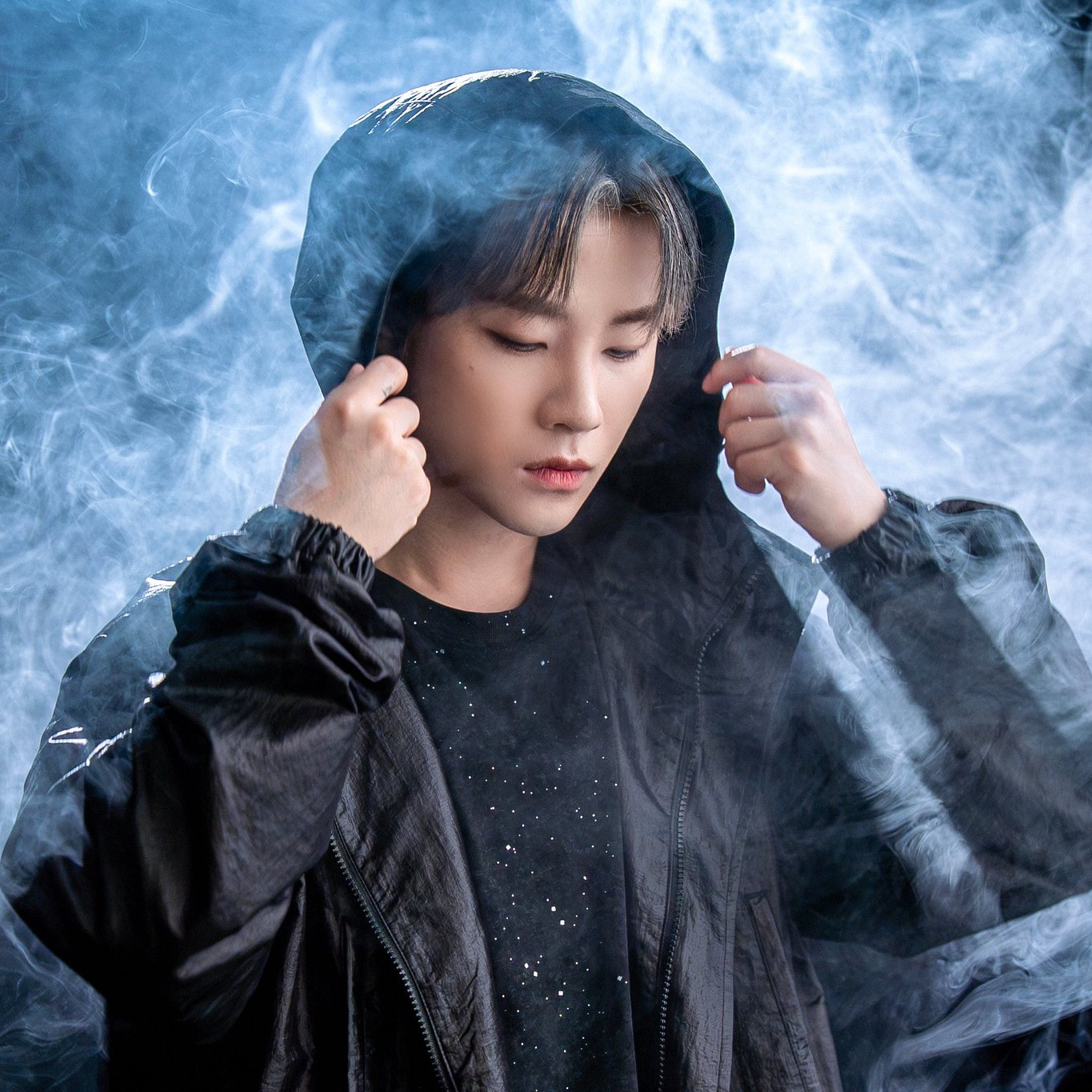 Recent activity shot of JAY (iKON)