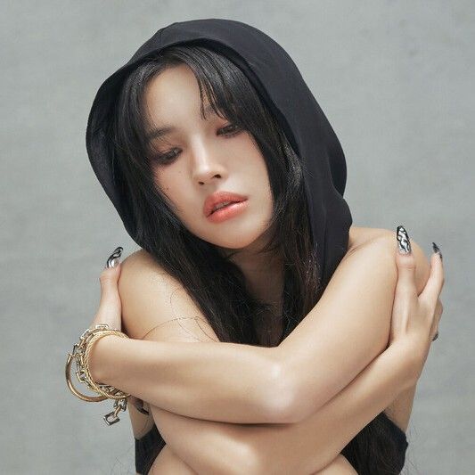 Recent activity shot of Soyeon (i-dle)