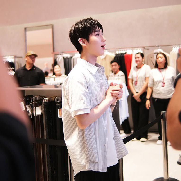 A moment captured by Sunoo (ENHYPEN)'s fan