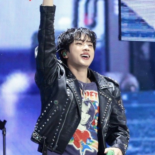 A moment captured by Jin (BTS)'s fan