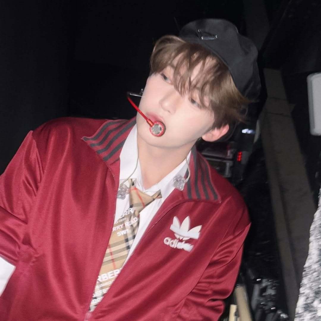 A moment captured by Sung Hanbin (ZEROBASEONE)'s fan