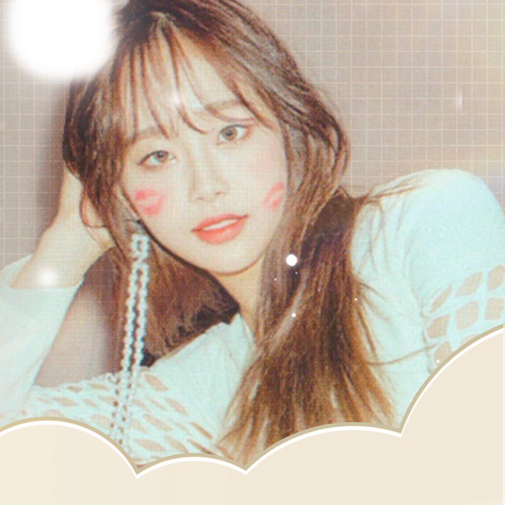 Behind-the-scenes cut of Chuu