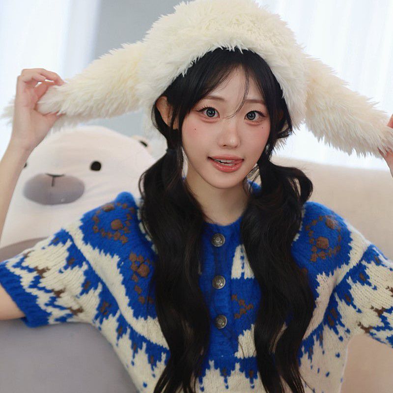 A moment captured by QWER's fan