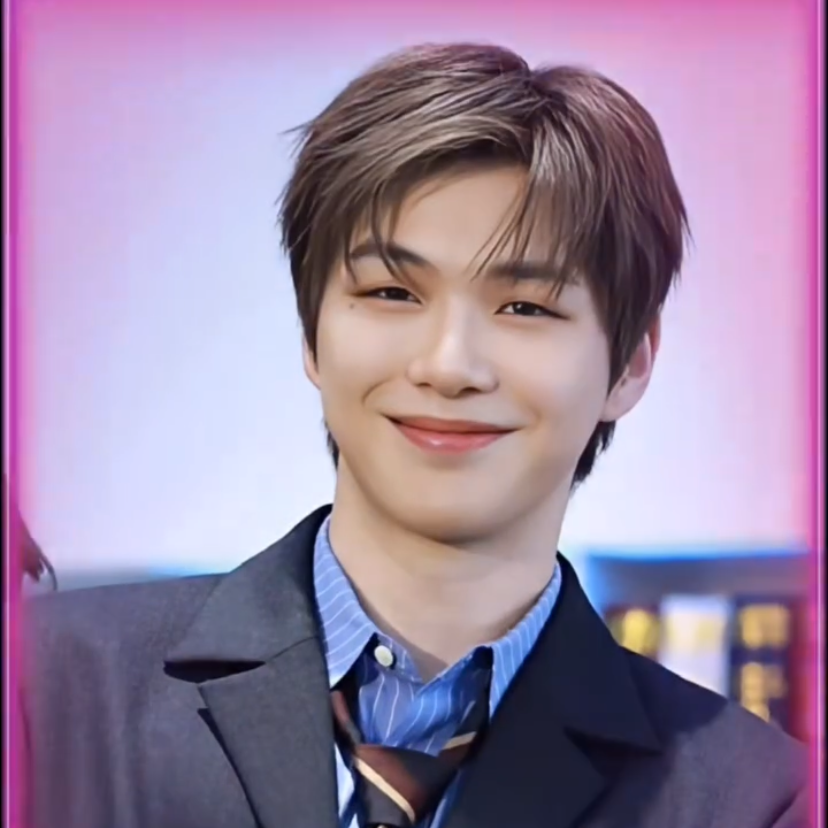 A moment captured by Kang Daniel's fan