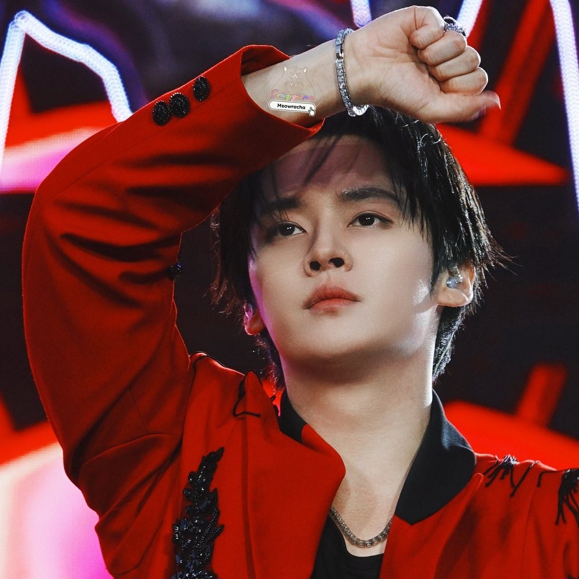 Behind-the-scenes cut of Lee Know (Stray Kids)