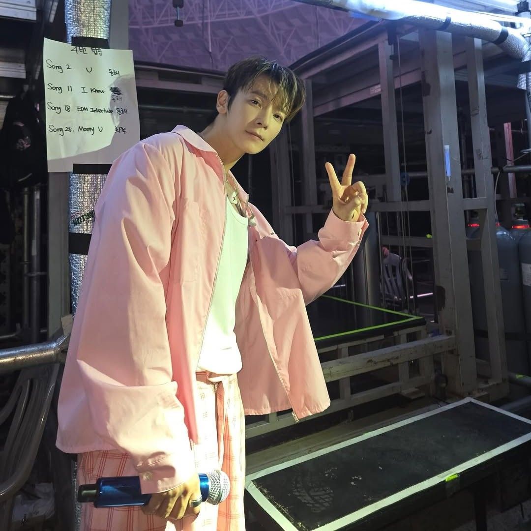 Latest photo of Donghae (Super Junior)