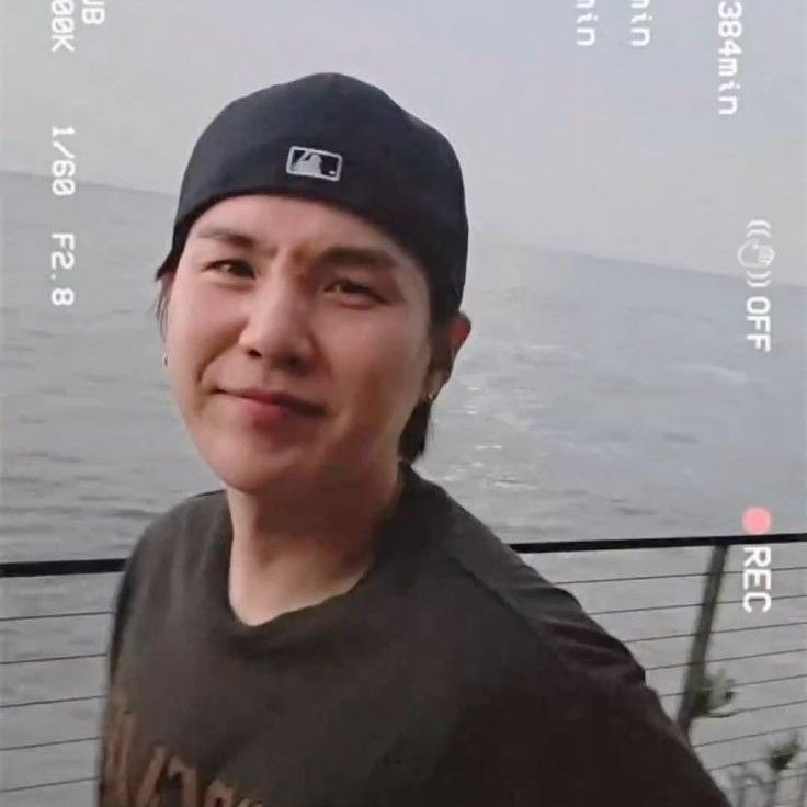 SUGA (BTS)の最新写真