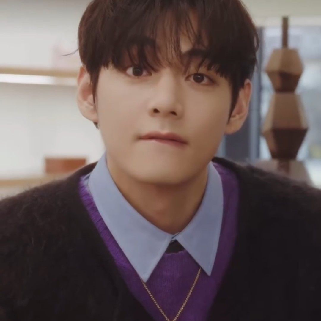 뷔 (방탄소년단) 최근 활동샷